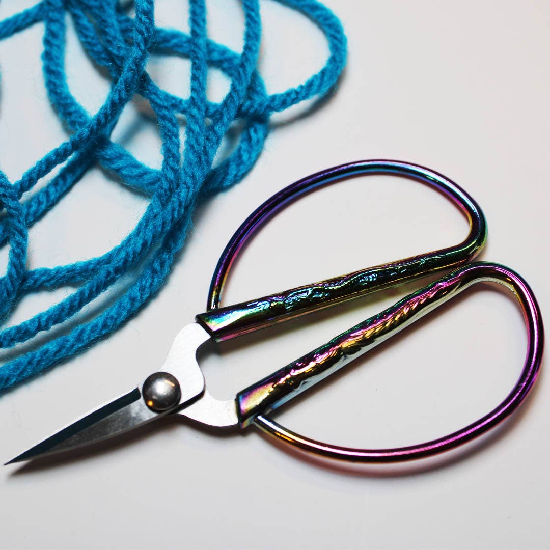 Vintage Dragon Small Scissors, Notions
