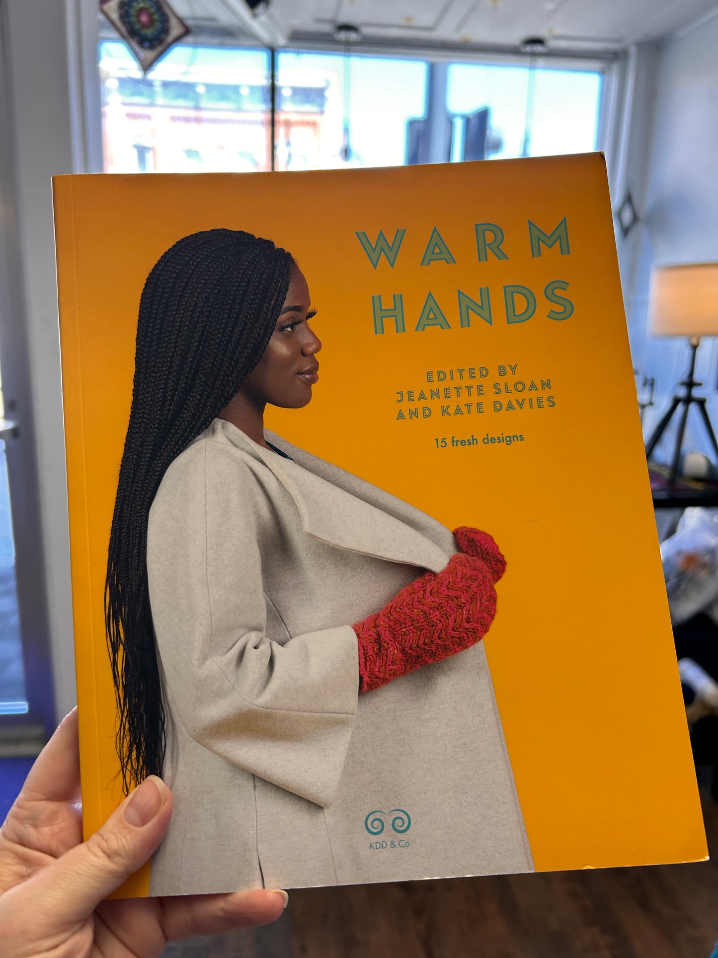 Warm Hands: 15 Fresh Designs
