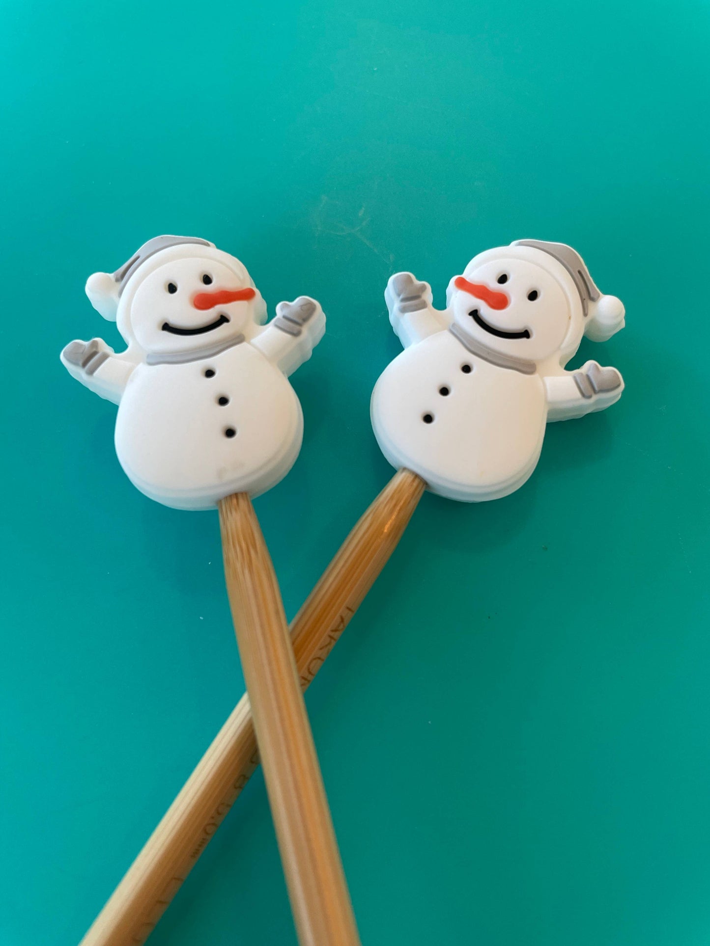Snowman knitting Needle point protectors