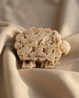 Irish Breakfast Tea Sheep Milk Soap – Handmade Natural Exfoliating Soap
