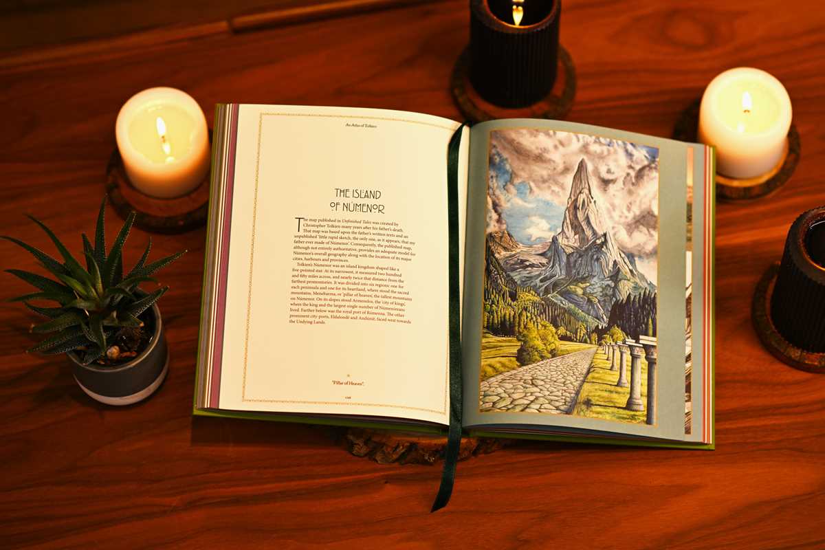 Atlas of Tolkien -  Deluxe Edition
